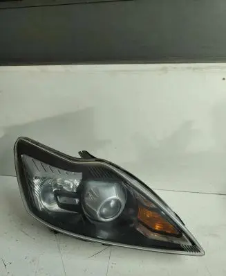Ford Focus Headlight/headlamp M5113N066AA M5X13N060A