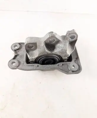 Engine mount bracket