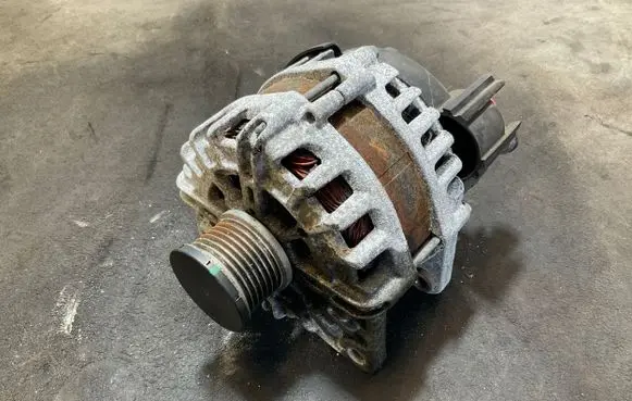 Renault Trafic III (X82) Generator/alternator 231001423R 2740591B FG18T210