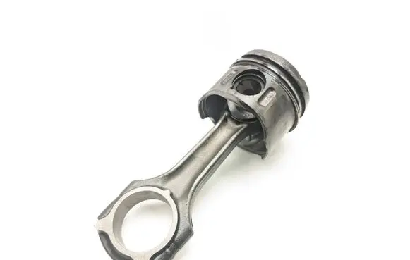 Chrysler PT Cruiser Piston with connecting rod 