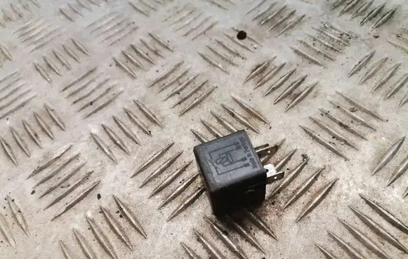 Mercedes-Benz S W220 Other relay A0025421319