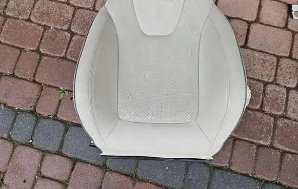 Rear seat