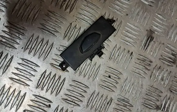 GAZ GAZelle Glove box opening button 