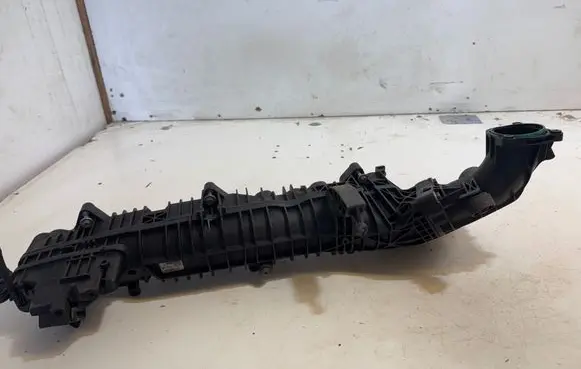 BMW 4 F32 F33 Intake manifold 7811909 3151 1204280167