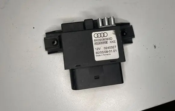 Audi A5 8T 8F Fuel injection pump control unit/module 8K0906093D 0240327