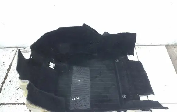 Mercedes-Benz E W212 Front floor carpet liner A2126802940