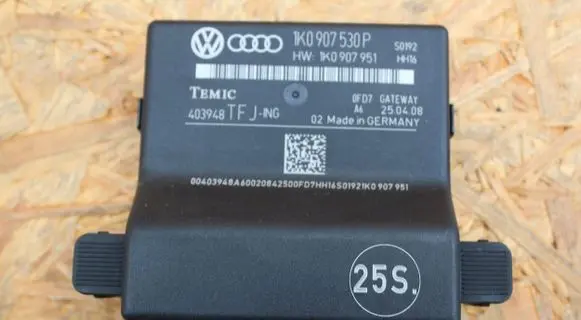 Seat Leon (1P) Gateway control module 1K0907530P