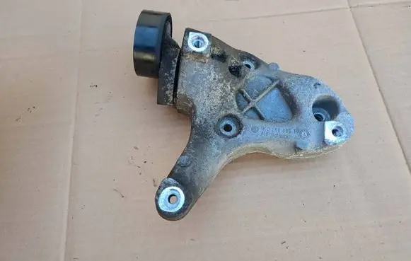 Volkswagen Golf V A/C compressor mount bracket 1K0260885B