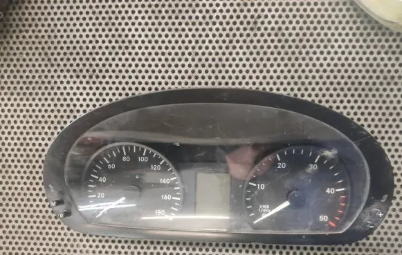 Mercedes-Benz Sprinter W906 Speedometer (instrument cluster) A9065420701 A9065420101