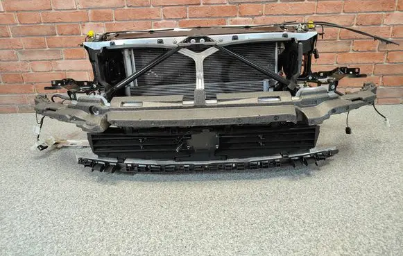 BMW 5 G30 G31 Front bumper cross member 7385288 8484638 7953401