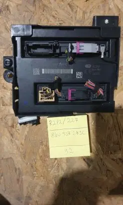 Audi A4 S4 B8 8K Comfort/convenience module 8K0907289C