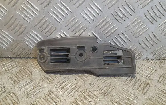 Volkswagen PASSAT B5.5 Front bumper mounting bracket 3B0807183E