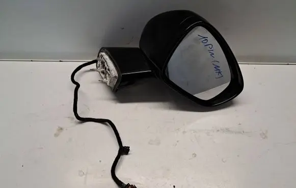 Peugeot RCZ Front door electric wing mirror 