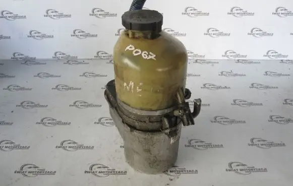 Opel Zafira B Power steering pump