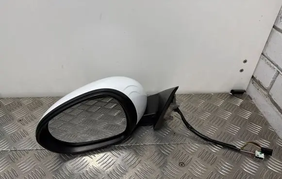 Alfa Romeo Giulia Front door electric wing mirror 202105