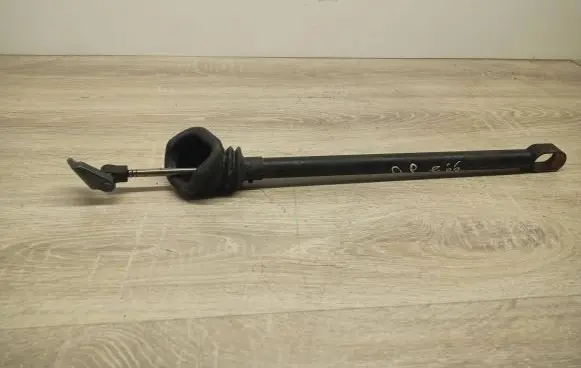 BMW 7 E65 E66 Front door check strap stopper 7112444