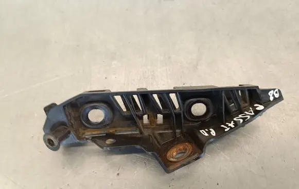 Volkswagen PASSAT B8 Front bumper mounting bracket 3G0807050