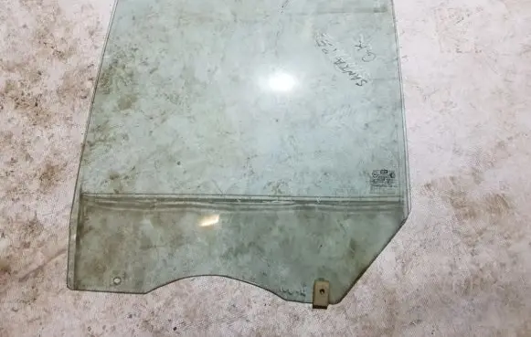 Hyundai Santa Fe Rear door window glass
