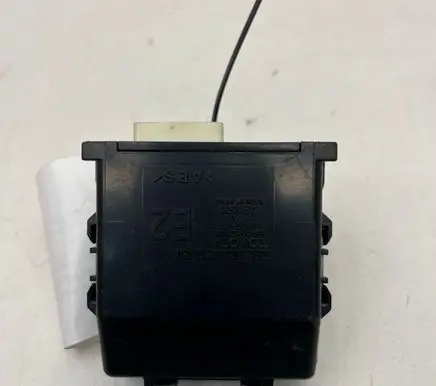 Toyota RAV 4 (XA40) Door control unit/module 8597033020
