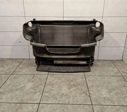 Mercedes-Benz R W251 Radiator set A1645001900 A1645000493