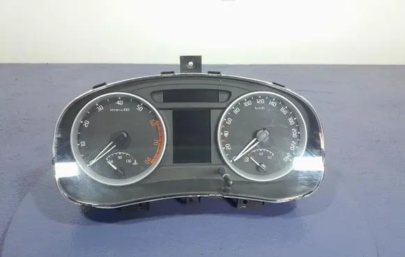 Speedometer (instrument cluster)