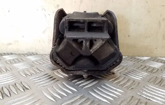 Volkswagen Crafter Engine mount bracket A9062411013
