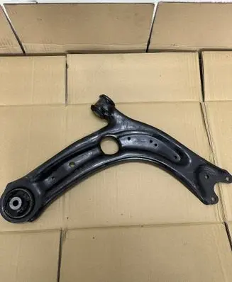 Volkswagen Tiguan Front lower control arm/wishbone 3Q0407154D