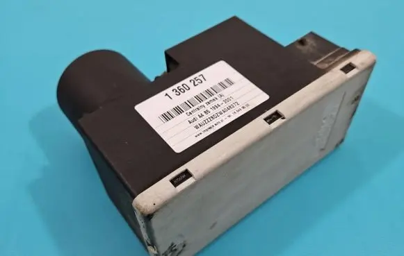 Audi A4 S4 B5 8D Central locking vacuum pump 8L0862257H IMPRK1360257