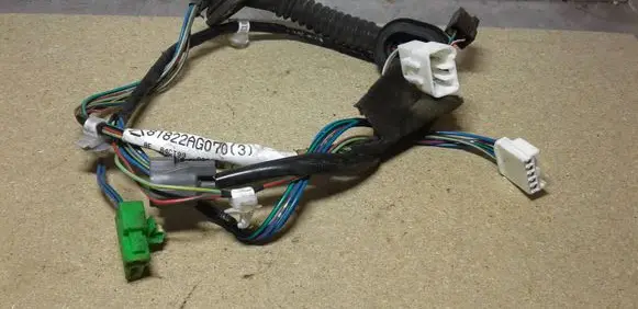 Subaru Outback Rear door wiring loom 81822AG070