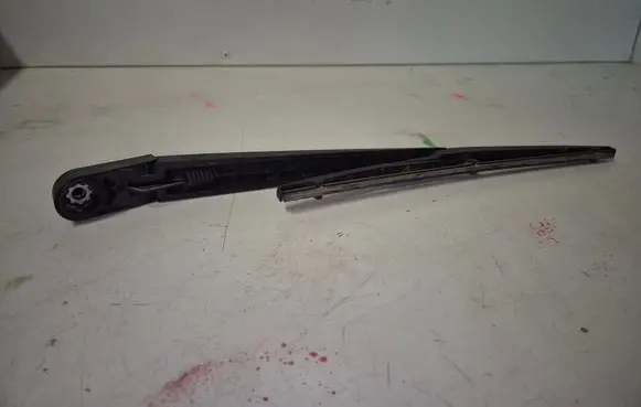 Mazda 3 II Rear wiper blade arm 