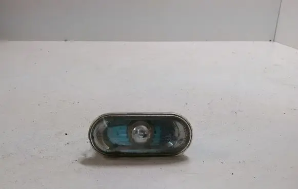 Volkswagen Golf IV Front fender indicator light 1J0949117