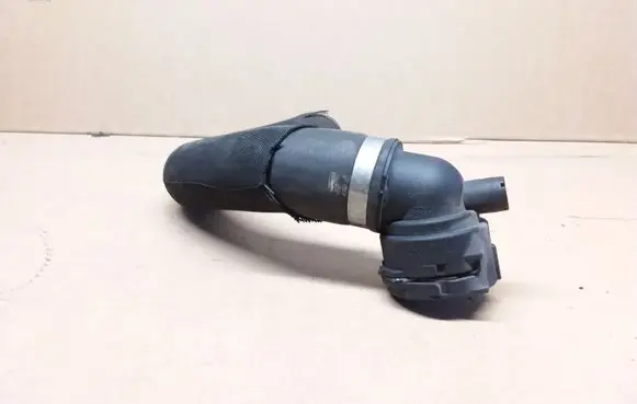 Audi A6 S6 C6 4F Engine coolant pipe/hose