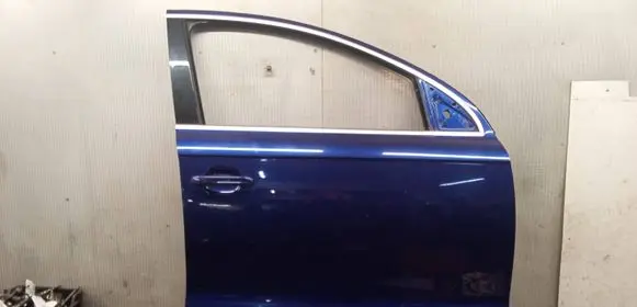 Audi Q7 4L Front door 