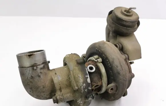 Toyota Avensis T250 Turbo 172010R020 0608290166
