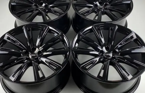 Audi Q8 R23 light alloy rim 4M8601025AT