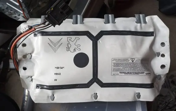 Peugeot 207 Passenger airbag 9683408680