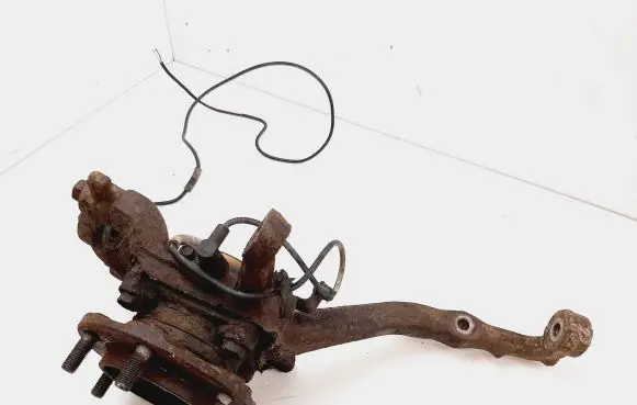 Toyota Hilux (AN10, AN20, AN30) Front wheel hub