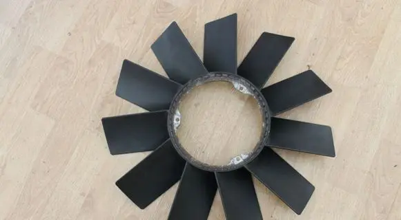 BMW 3 E46 Fan impeller 1712058