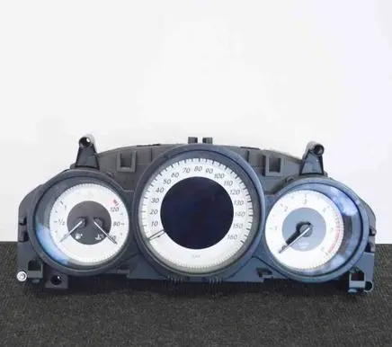 Mercedes-Benz C W204 Speedometer (instrument cluster) A2049004408 A2C30473300