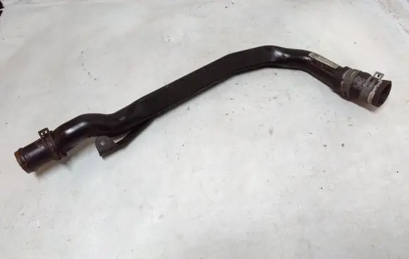 Volkswagen Phaeton Engine coolant pipe/hose 077121070P