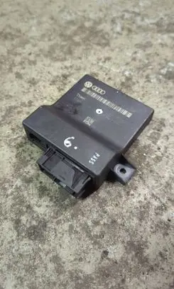 Audi A6 S6 C6 4F Gateway control module 4L0907468B 4L0910468A
