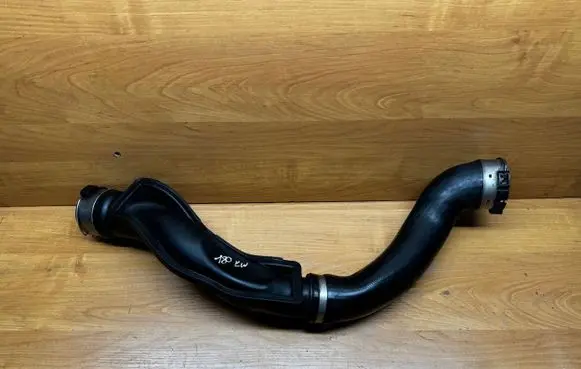 BMW 7 F01 F02 F03 F04 Intercooler hose/pipe 4735270 11884414 22770N
