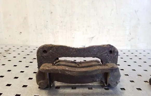 Hyundai Santa Fe Brake caliper pad carrier rear 