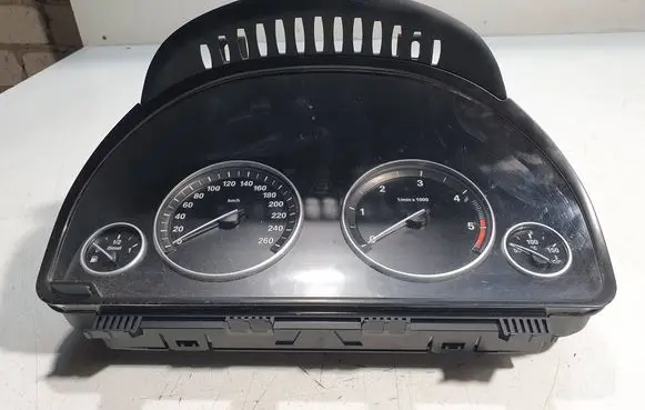 BMW 5 F10 F11 Speedometer (instrument cluster) 9249344 17796301 1589003