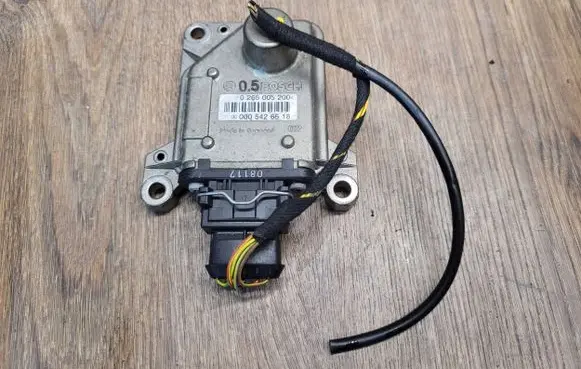 Mercedes-Benz C W204 ESP acceleration yaw rate sensor 0005426518