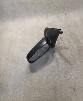 Toyota Yaris Manual wing mirror E13010399