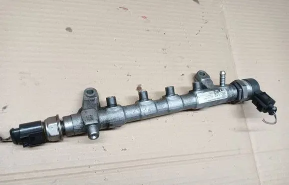 Audi Q5 SQ5 Fuel main line pipe 057130764AB 0281006075 35806393