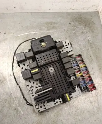 Volvo XC90 Fuse module 8622520 0845299