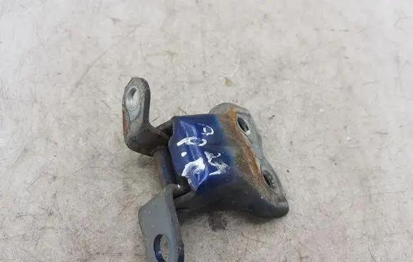 Toyota Previa (XR30, XR40) II Front door upper hinge NOCODE