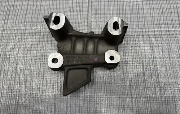 Fiat Panda III Engine mount vacuum valve 9826364780